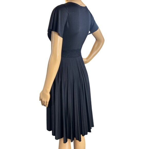 Vintage Forever 21 Womens V-Neck Pleated Dress with Lace Waist Medium Black - Picture 4 of 9